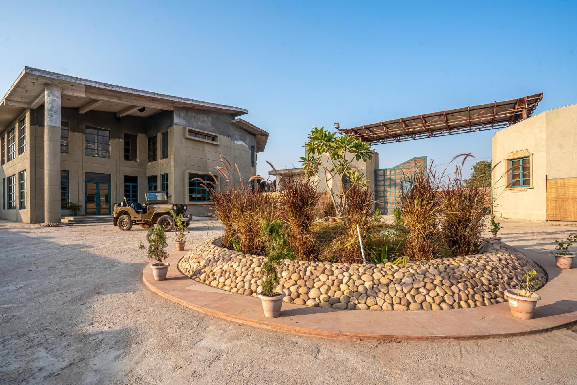 Palpur Fort A Kuno Wildlife Resort, Morawan Sesaipura Exterior photo