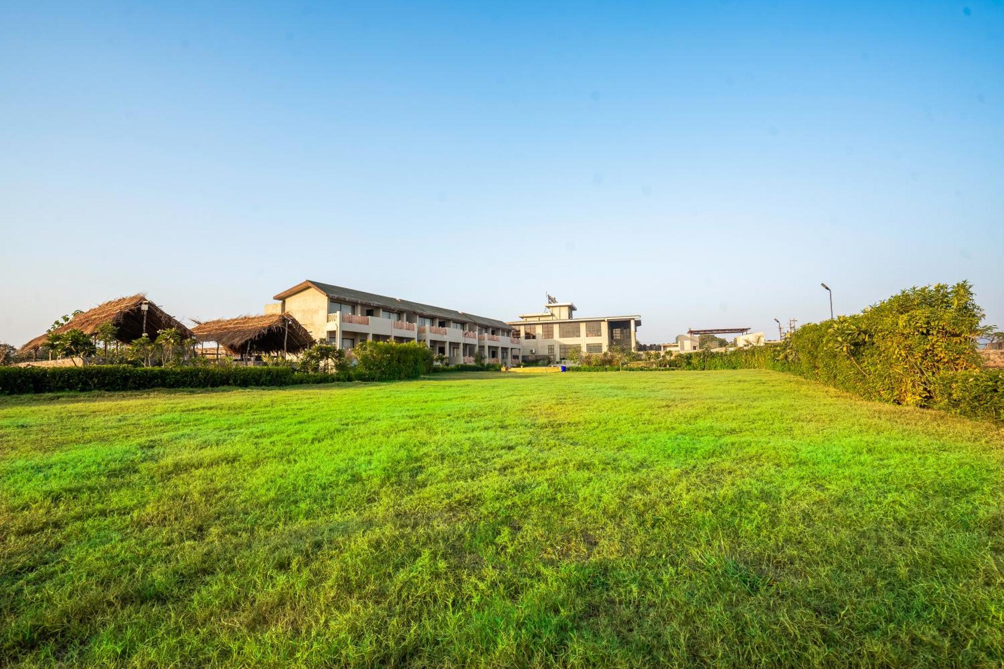 Palpur Fort A Kuno Wildlife Resort, Morawan Sesaipura Exterior photo